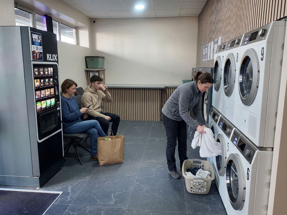 L’espace confortable de la laverie Lav’Express à Colmar